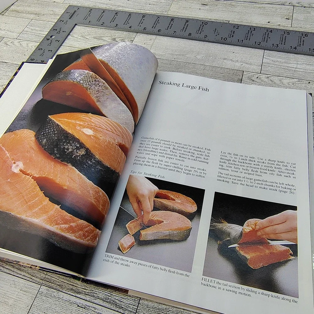 Freshwater Angler Cleaning & Cooking Fish Complete Guide Cookbook HC 1999 VG